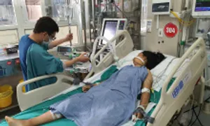 Uống 'nước lạ' chữa bệnh, nhiều người suýt mất mạng